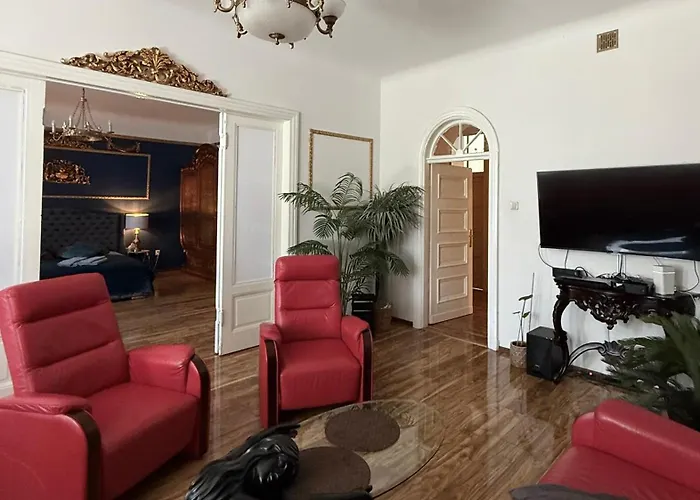 Exclusive Apartment Chmielna Street 95M2