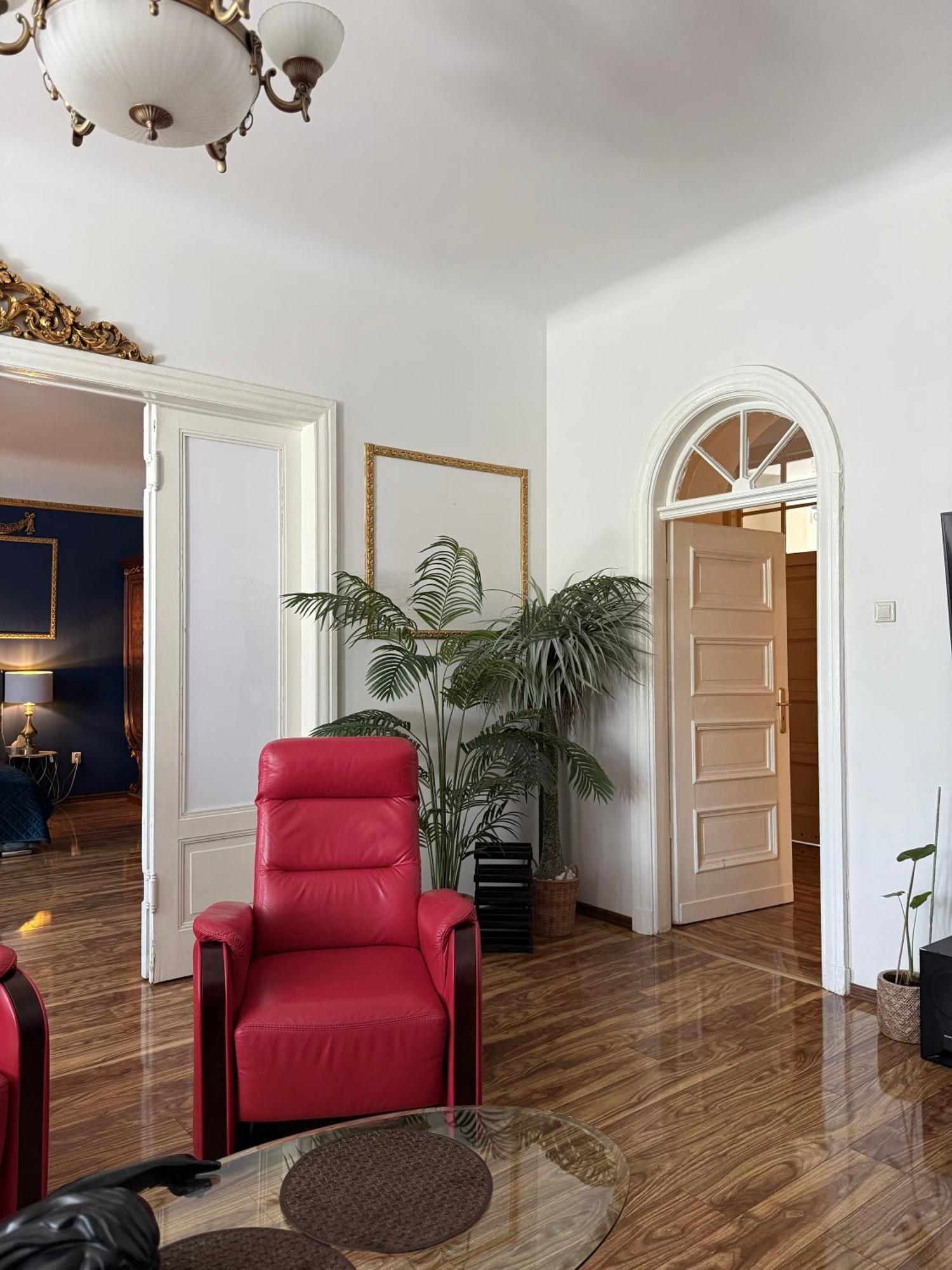Apartment Exclusive Chmielna Street 95m2